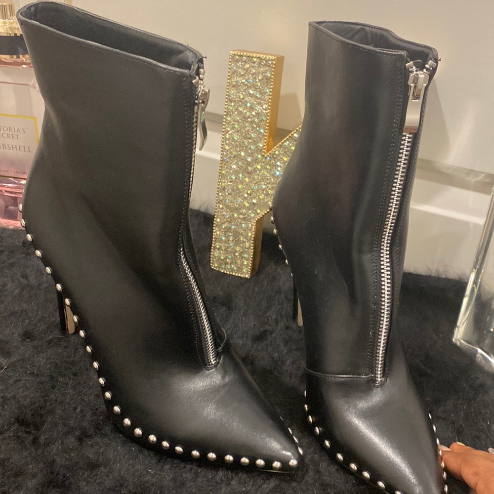 Brand new Fashion nova boots
